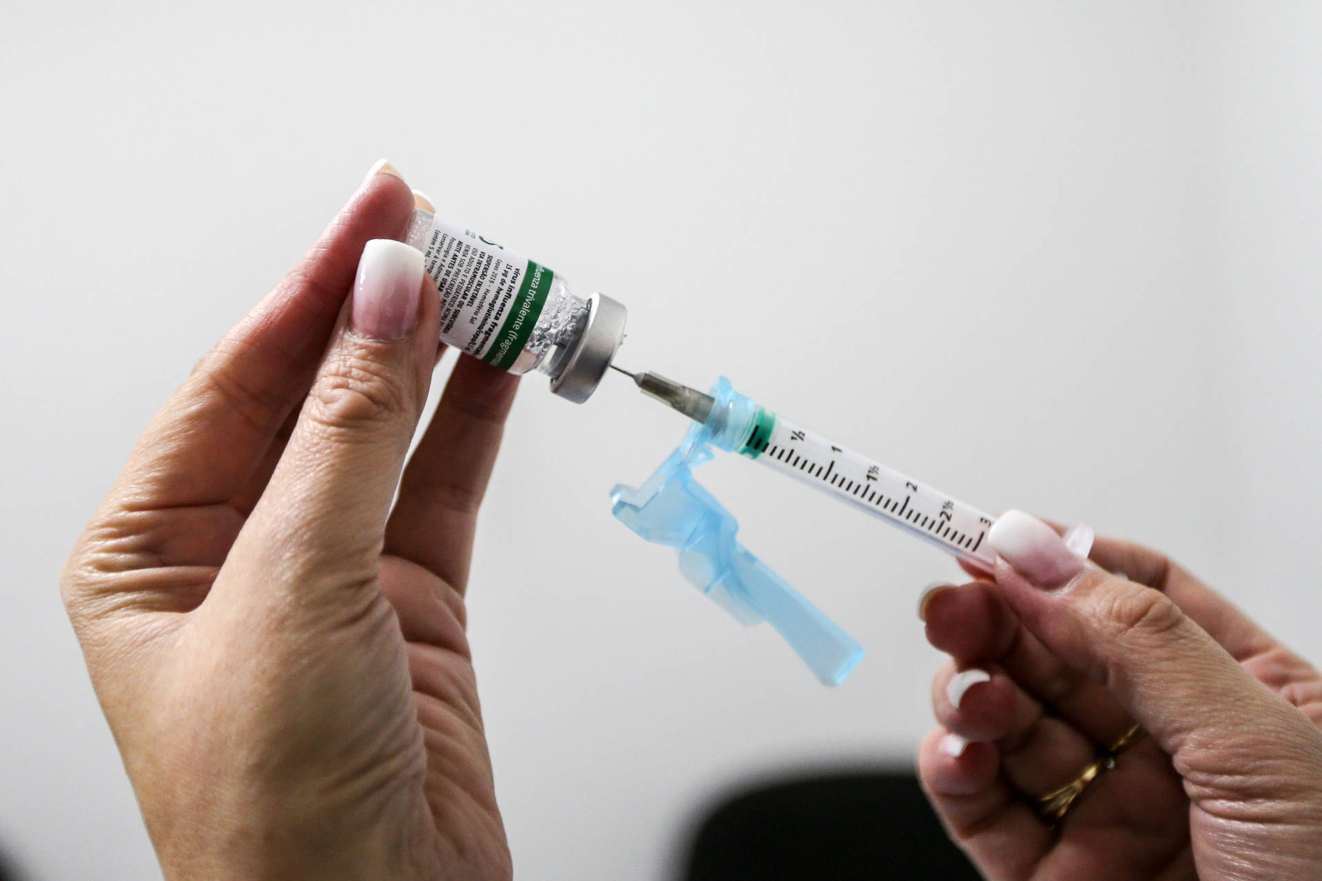  Saúde envia vacina contra a gripe para os municípios