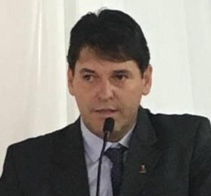  Anibeli Cordeiro renuncia ao mandato de vereador, em Antônio Olinto, por ‘motivos pessoais’ e deixa legislativo