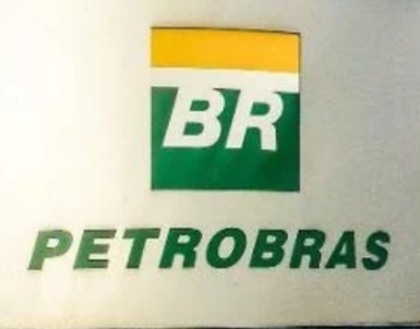 Petrobras reduz preço da gasolina em 15% a partir desta quarta