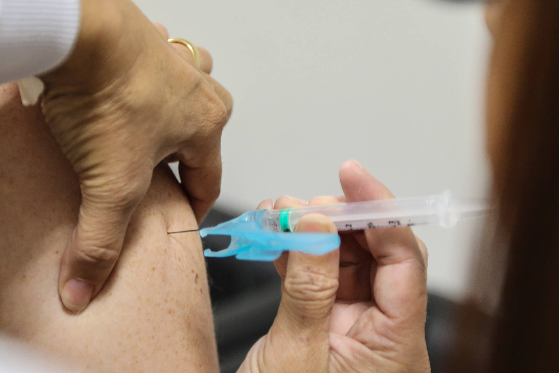  Campanha de vacina contra a gripe termina nesta terça-feira