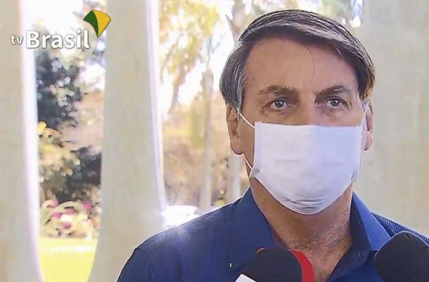  Bolsonaro tem evolução clínica satisfatória, diz boletim médico