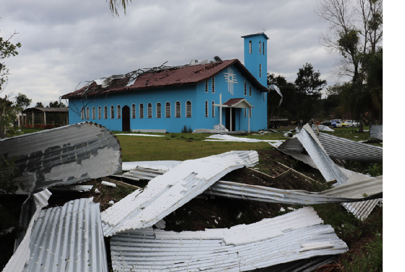  Temporal destrói igreja na localidade da Divisa