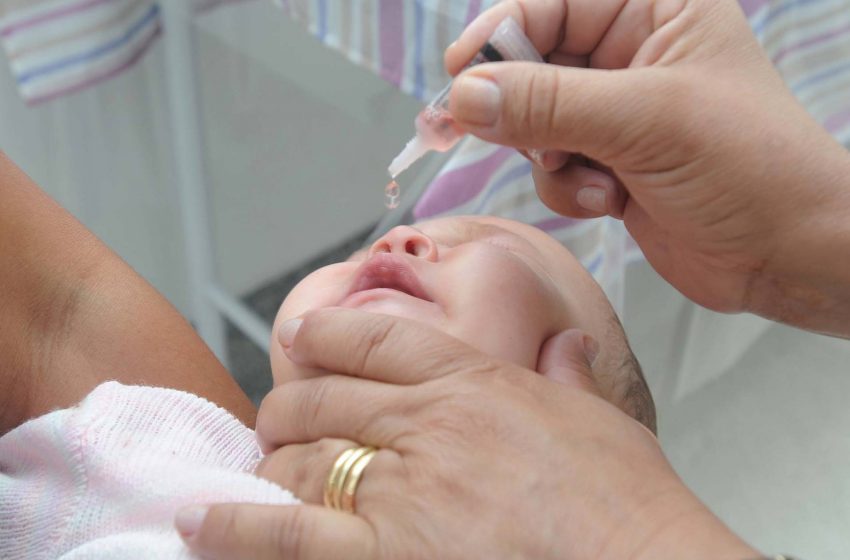  Campanha de vacinação contra a poliomielite encerra neste mês