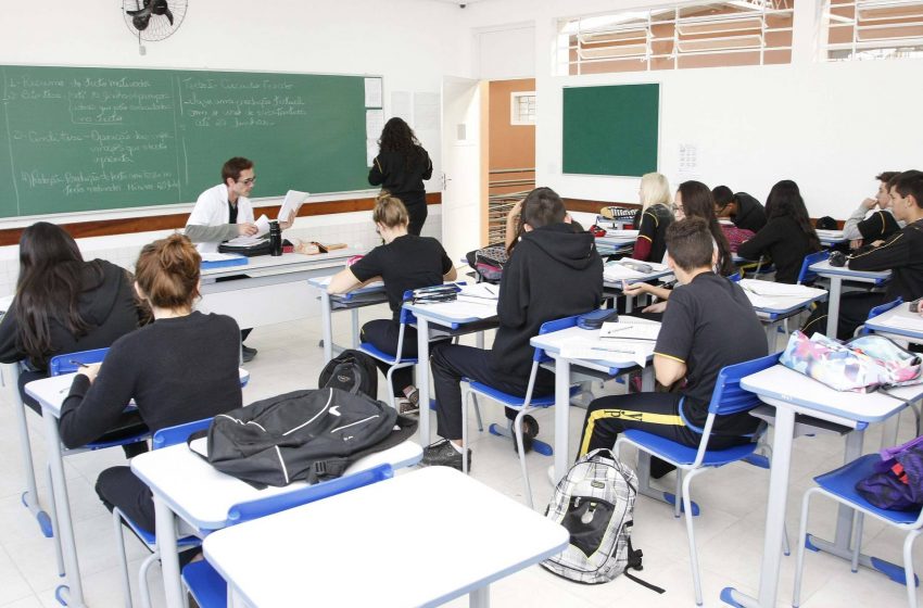  PSS da Educação registra 12 mil inscritos e prazo encerra na segunda-feira
