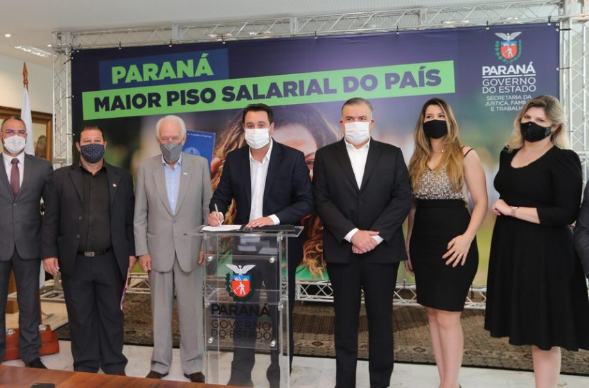  Governador ratifica novo salário mínimo regional do Paraná, o maior do País