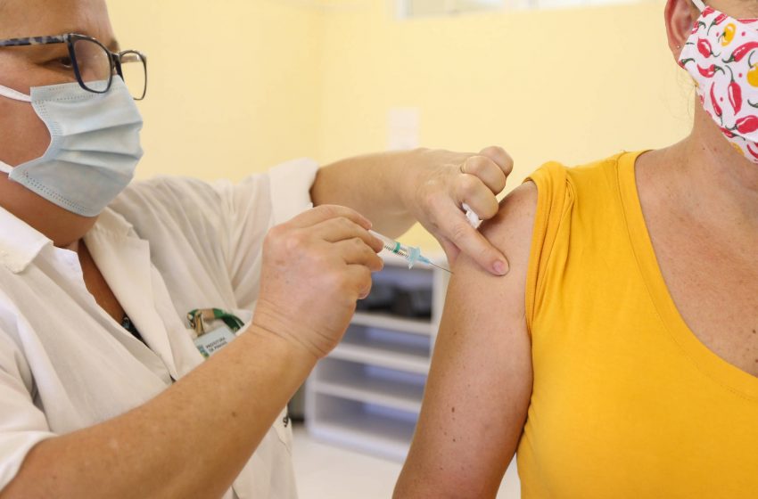  Paraná receberá novos lotes de vacinas com 167,3 mil doses