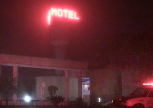  Festa em motel termina em confusão e mulher agredida no Paraná