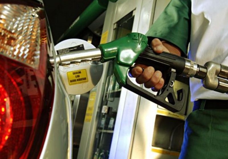  Preço do combustível sobe pela 8ª semana consecutiva,  e média do litro da gasolina em São Mateus do Sul é de R$5,98