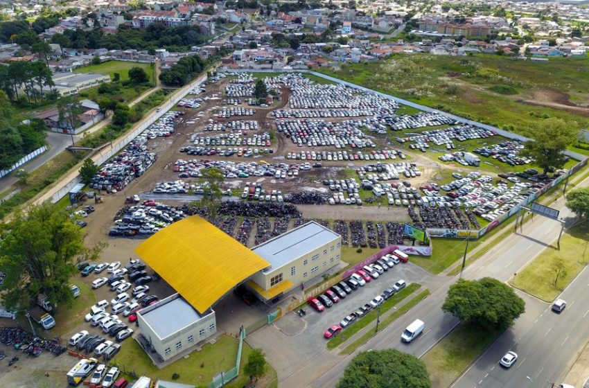  Agência Reguladora vai licitar pátios para abrigar veículos retidos no Paraná