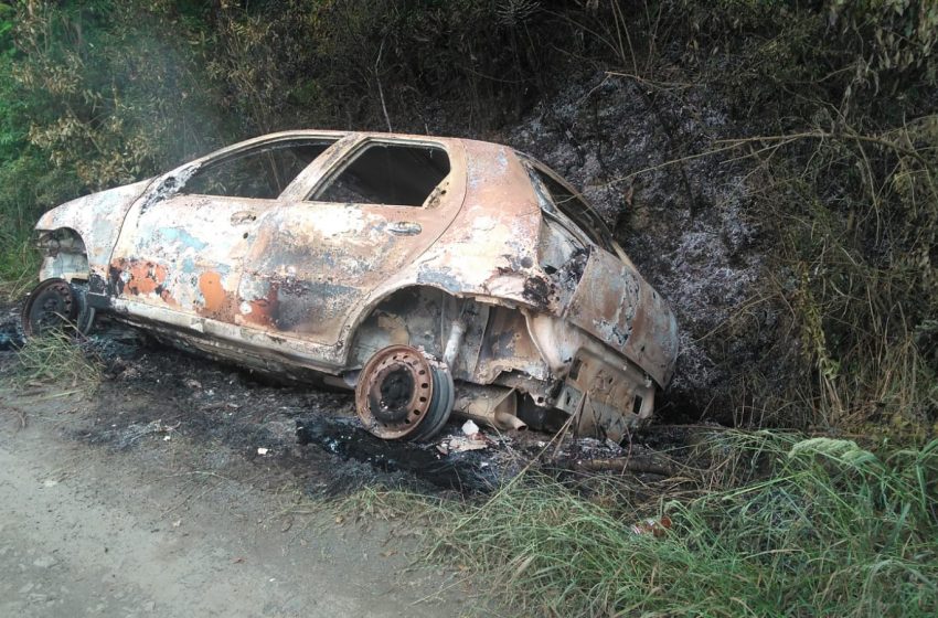  Veículo furtado em São João do Triunfo é encontrado queimado