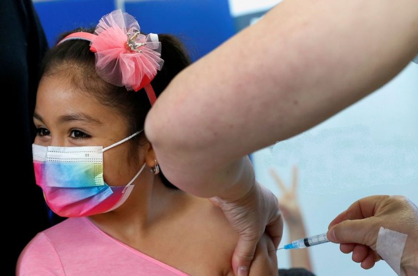  Nem metade das crianças de 5 a 11 anos tem vacinação completa contra Covid