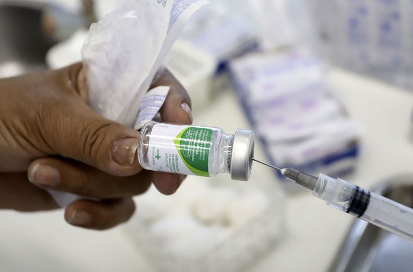  Em meio a surto, Brasil tem 12 milhões de vacinas contra gripe paradas