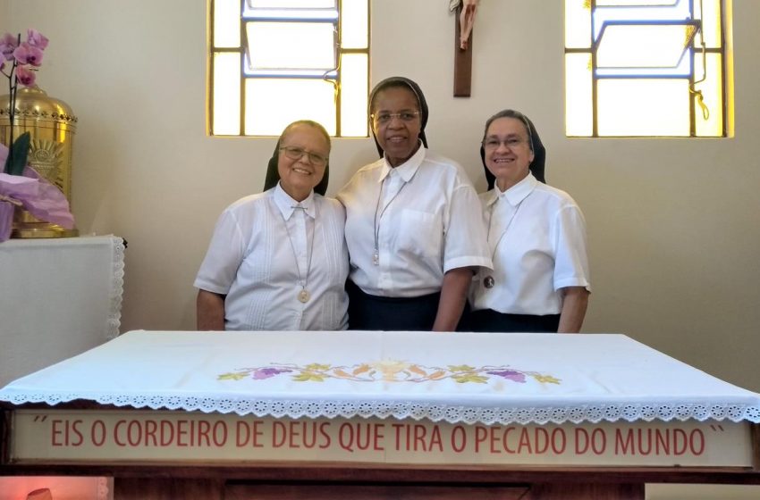  Após quase 45 anos de atuação, a Congregação das Irmãs Mensageiras do Amor Divino deixam a Diocese de União da Vitória