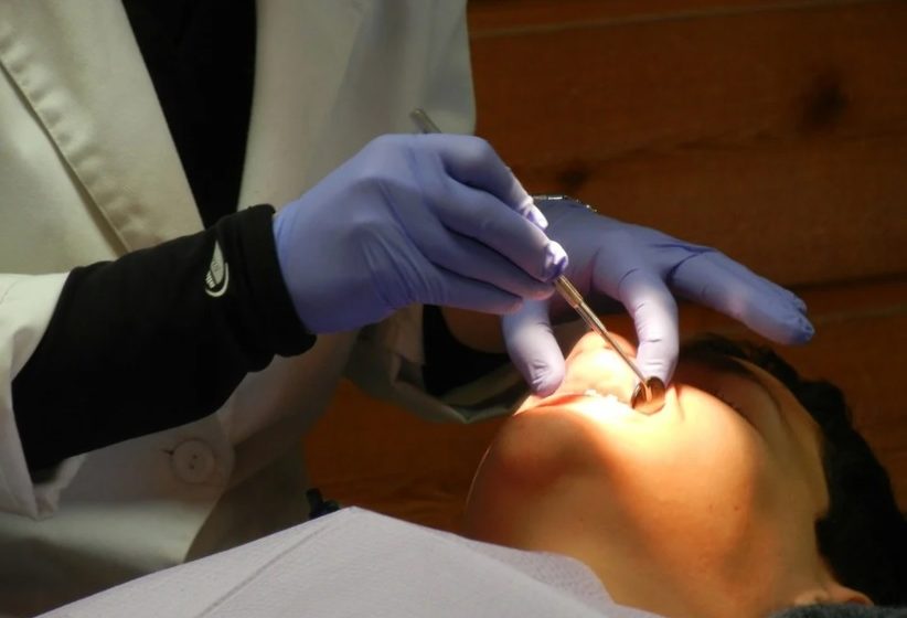  Criança de 10 anos morre após hemorragia durante extração de um dente