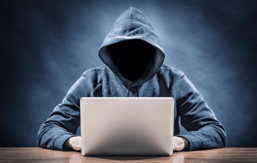  Hacker invade rede social de adolescente e publica mensagem de apoio à facção criminosa no PR￼