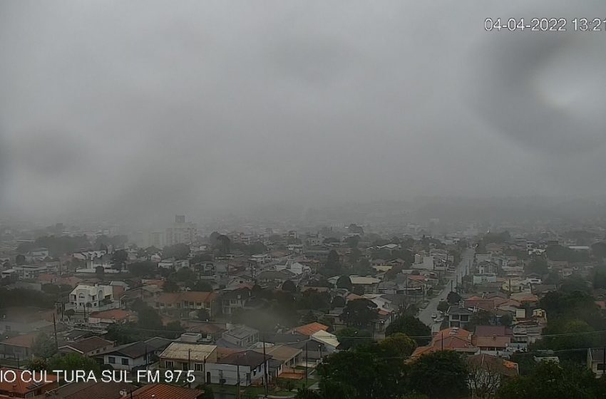  Inmet emite alerta de tempestade para todo o Paraná