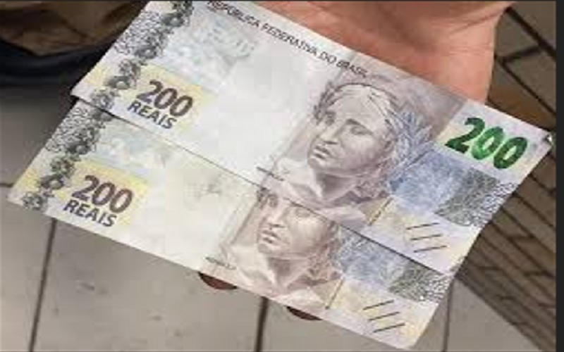  Após denúncia, homem é preso com notas falsas de R$200 em São Mateus do Sul