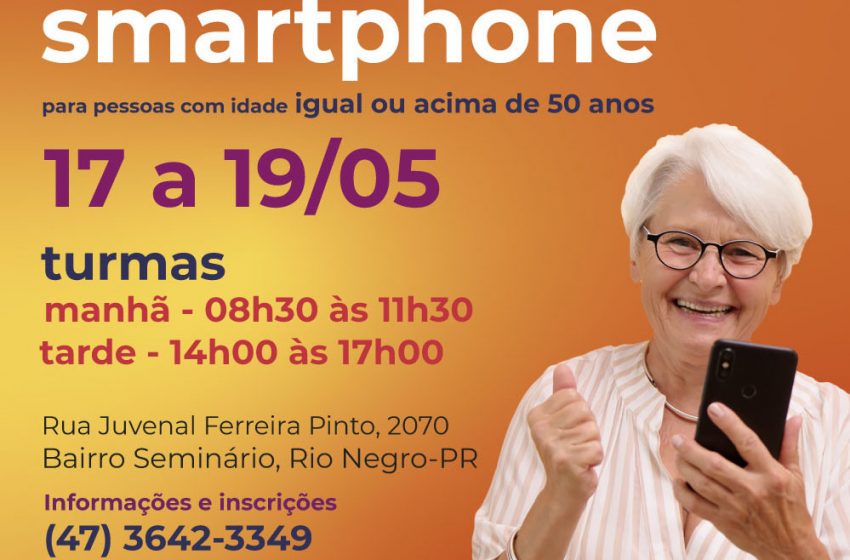  Paraná promove curso de smartphone para idosos em Rio Negro