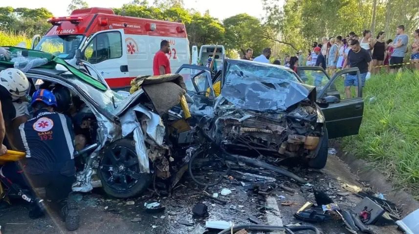  Duas pessoas morrem e nove ficam feridas em acidente no Paraná; sete vítimas estão em estado grave