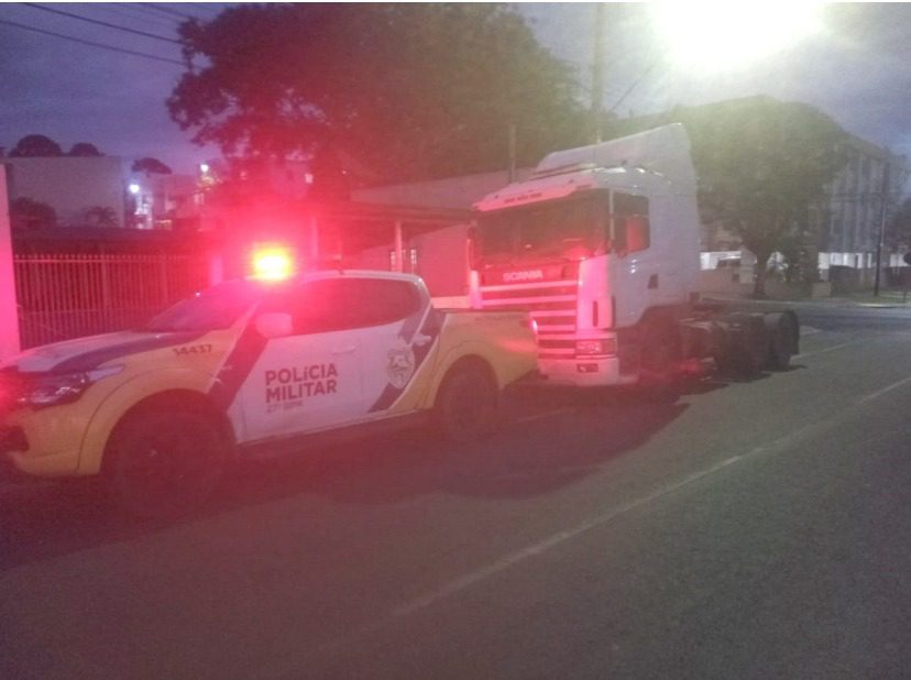  Veículo com alerta de furto é recuperado pela PM em Antônio Olinto