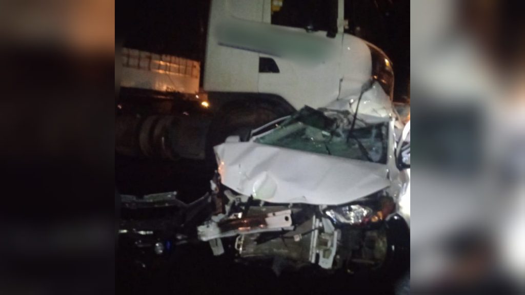  Duas pessoas morrem em acidente envolvendo vários veículos na BR-376, em Ponta Grossa