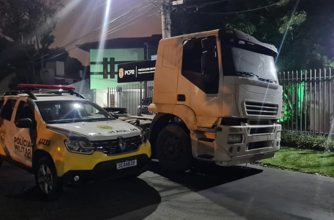  Caminhão roubado em Teixeira Soares é recuperado na BR-277 em Balsa Nova