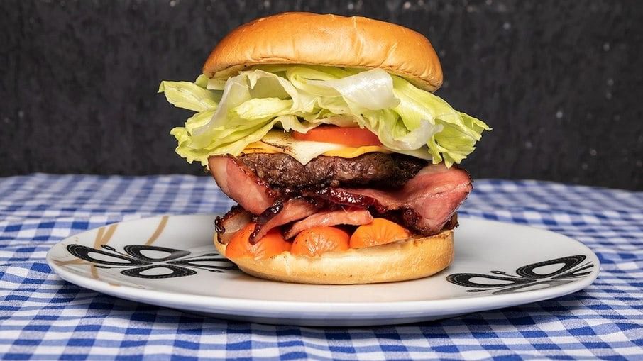  X-Tudo brasileiro está entre o 10 melhores hambúrgueres do mundo