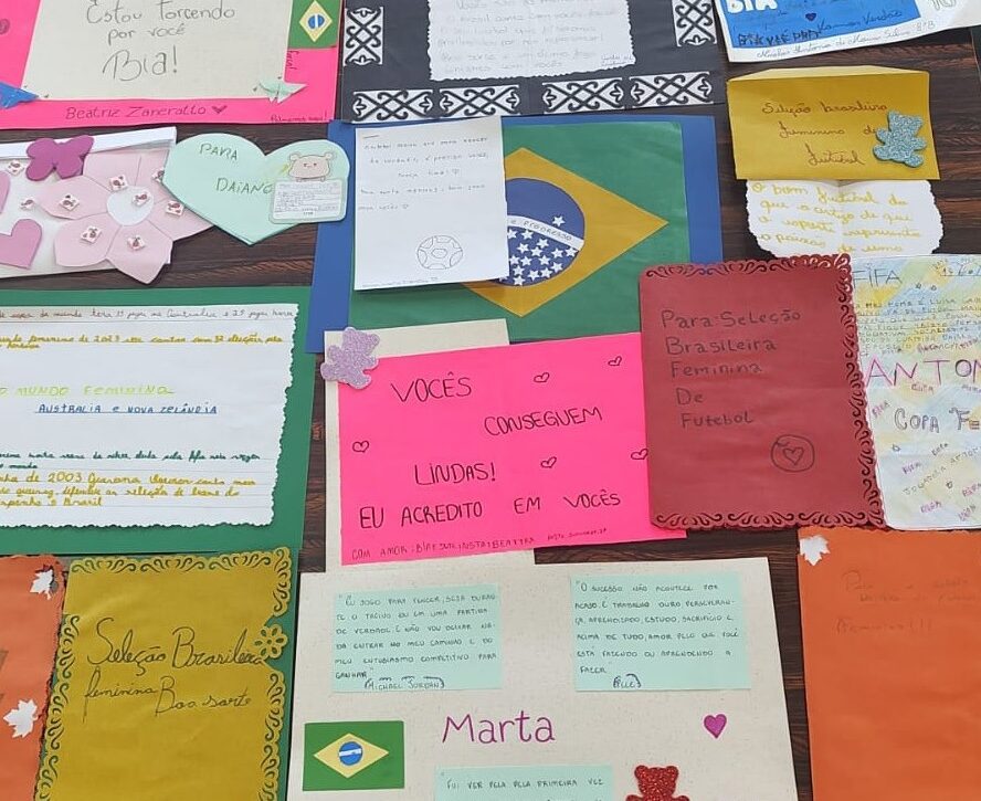  Seleção feminina vai disputar a Copa do Mundo com um combustível extra: cartas de alunos paranaenses