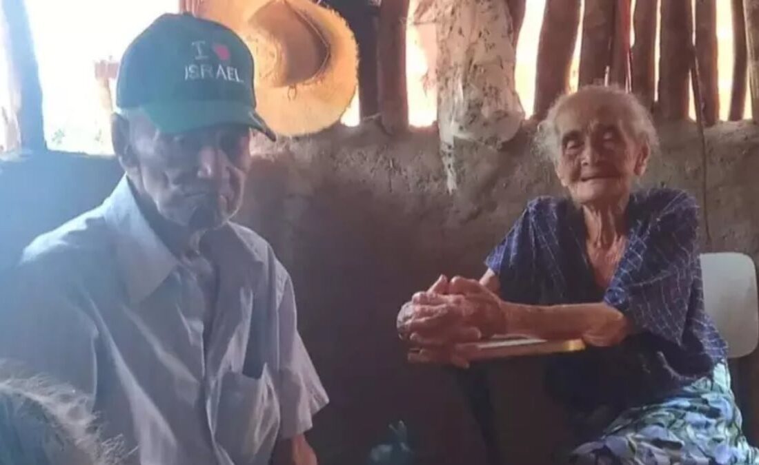  “Até que a morte nos separe”: idosos casados há 80 anos morrem no mesmo dia