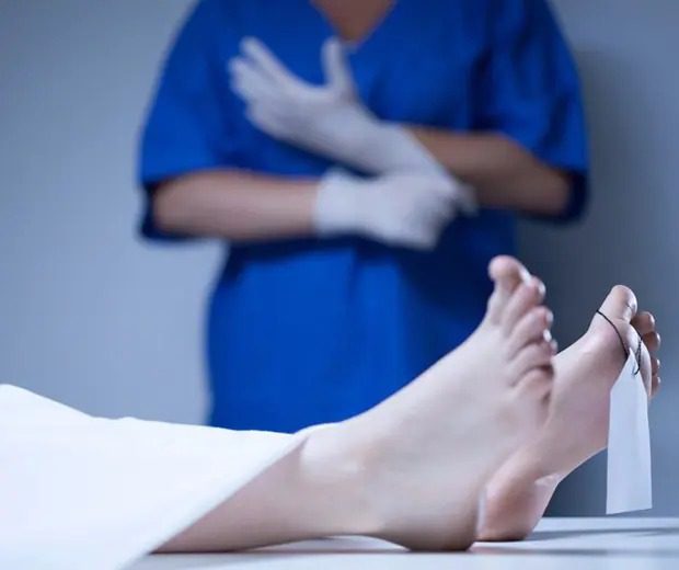  Homem dado como morto em hospital no Paraná “ressuscita” em funerária durante preparação para o velório