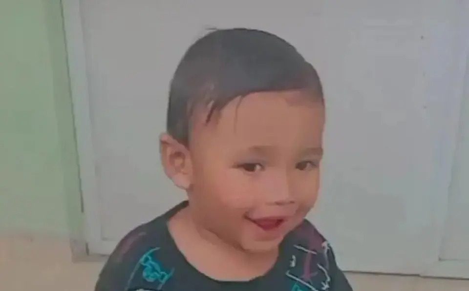  Tragédia: mesa de mármore cai na cabeça e mata bebê de 1 ano