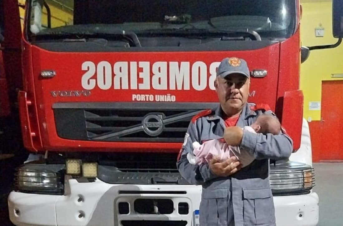  Bebê engasgado é salvo por procedimento dos bombeiros em Porto União