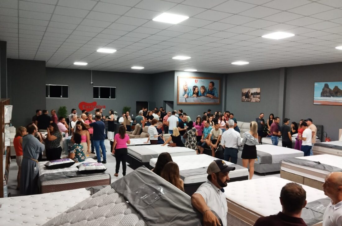  Inauguração da Exclusiva Colchões em São Mateus do Sul supera expectativas