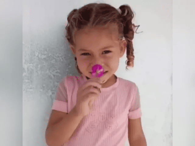  Menina de 5 anos morre após cair de ônibus escolar em movimento