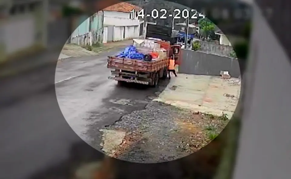  Mulher que gostava de ajudar genro na entrega de bebidas morre esmagada por caminhão no Paraná