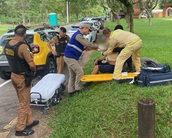  Professor é atacado a facadas durante caminhada em parque no Paraná