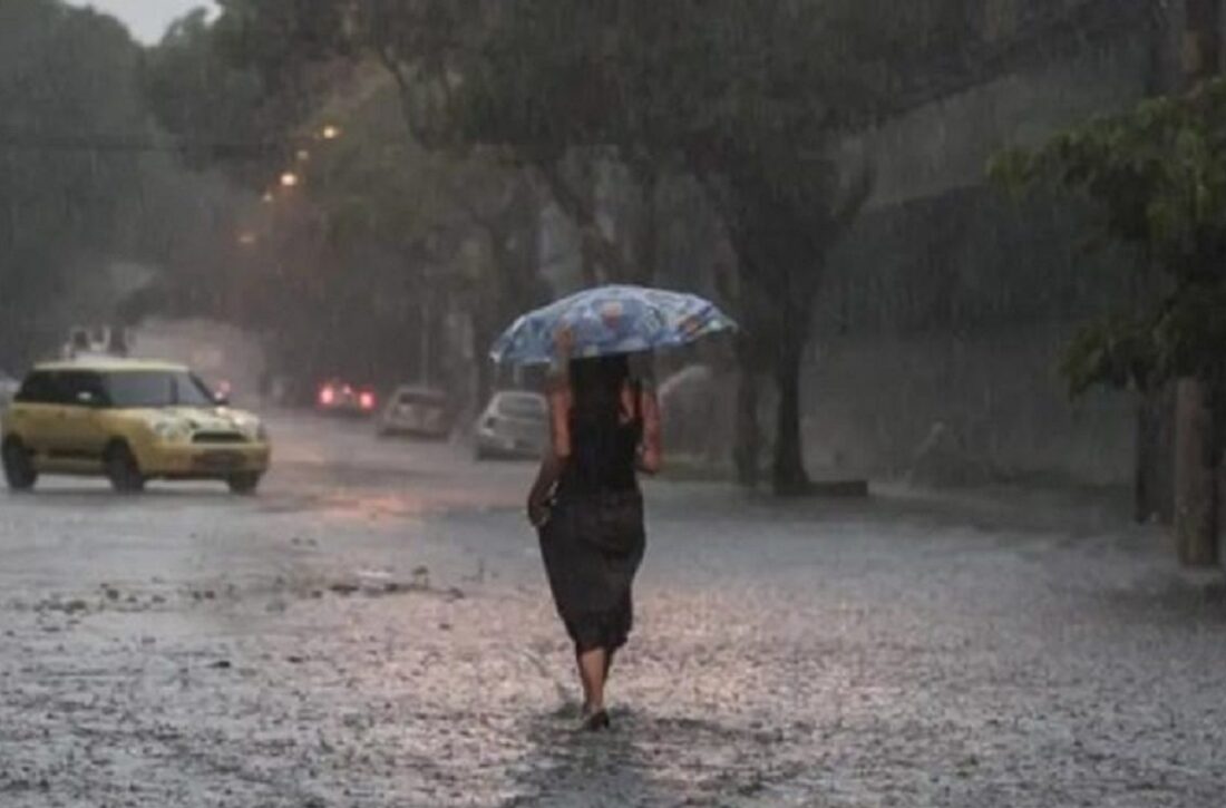  Alerta de temporal no Paraná: saiba como fica o tempo para esse final de semana