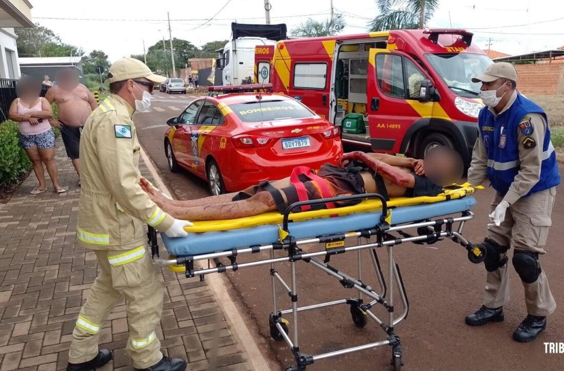  VÍDEO: homem é perseguido, atropelado e baleado durante crime em Foz do Iguaçu