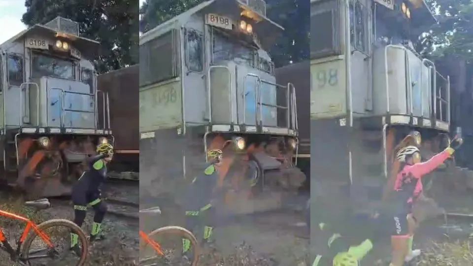  Ciclista é atingida por trem enquanto fazia selfie perto dos trilhos; veja vídeo