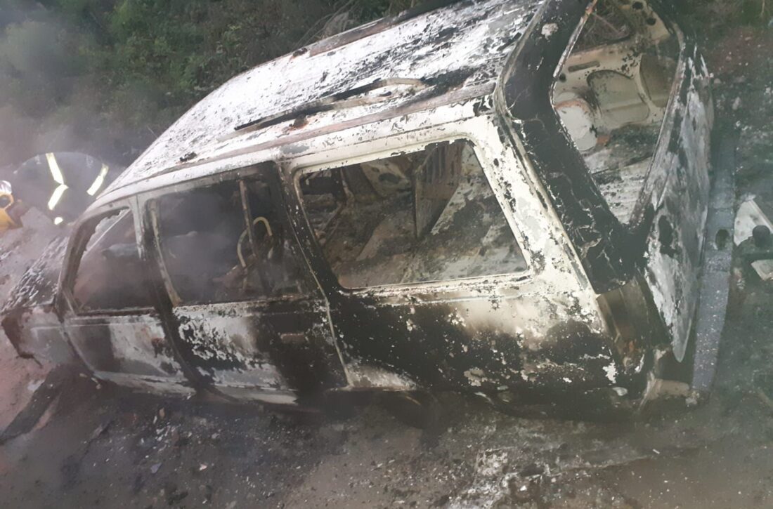  Veículo é encontrado completamente queimado em Três Barras após ter sido furtado em São Mateus do Sul